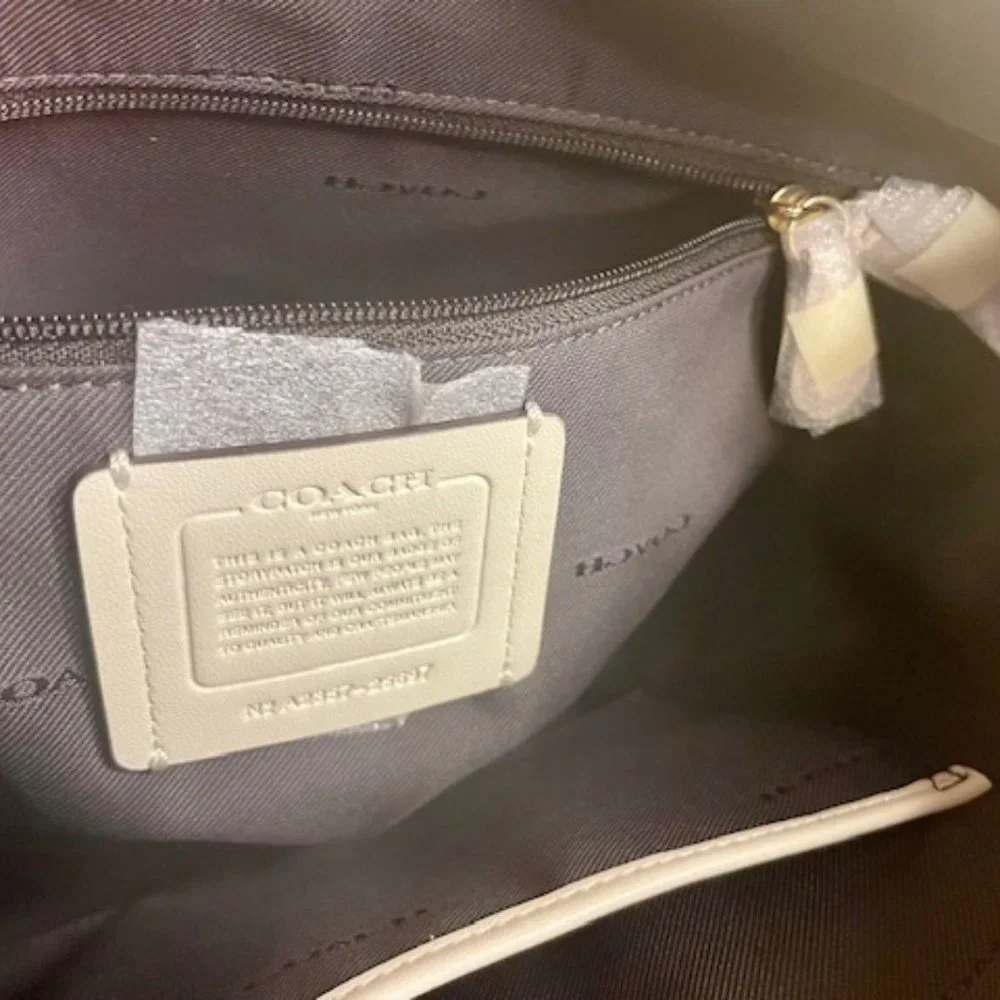Coach Purse Bag Light Khaki Chalk Small Dufflette NWTs SIG Classic Beauty - Picture 11 of 12